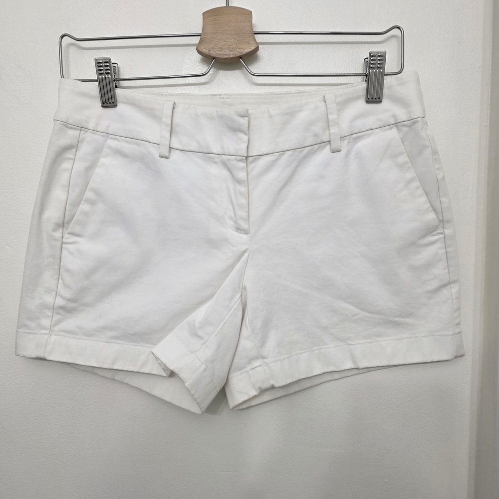Ann Taylor White Bermudas Classic Summer Style